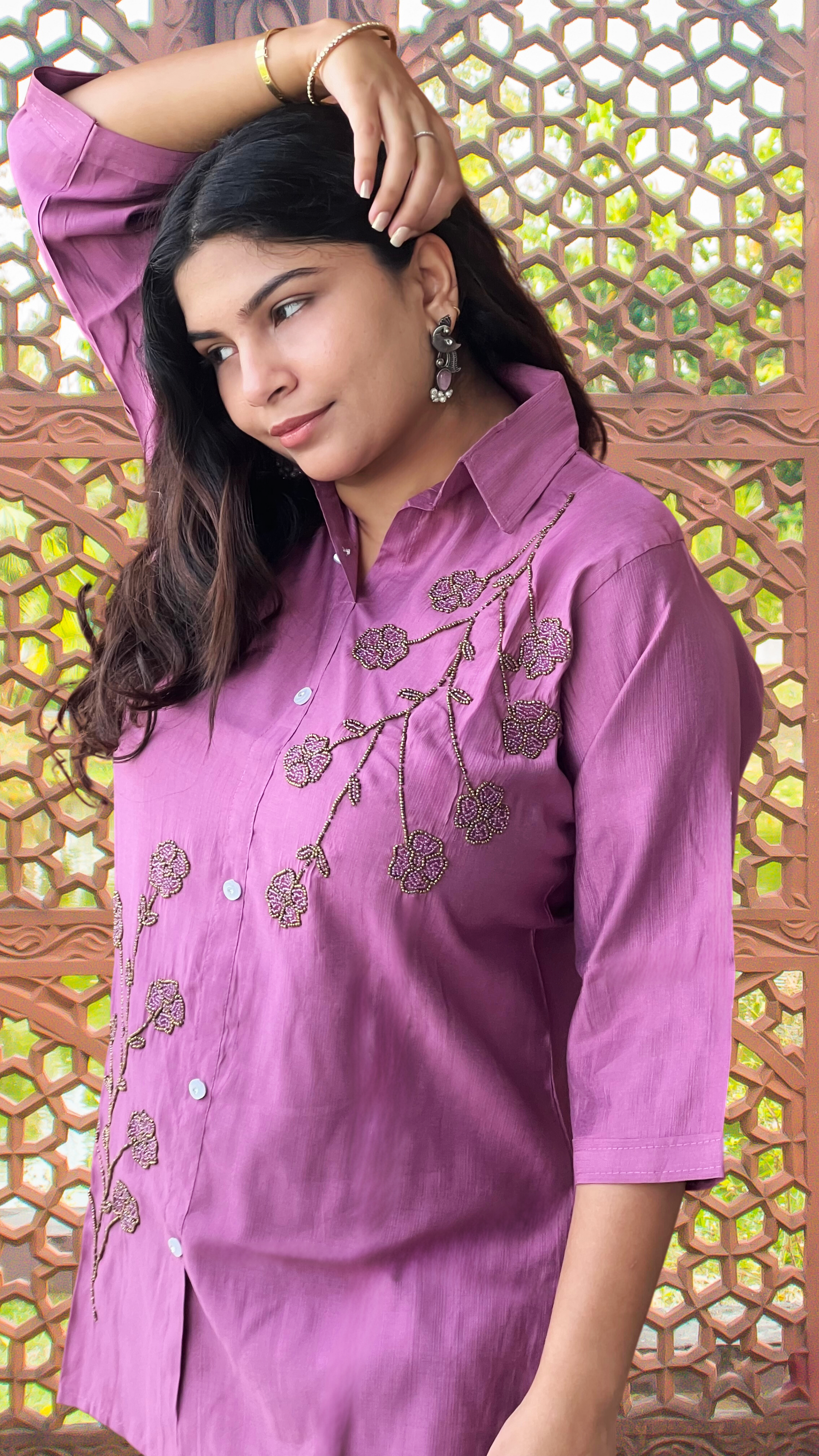 Navratra and diwali season special, light weight co-ord set for festive occassions. Plum/Mauve/Blush orchid colour with beautiful sequin motifs, made out of Vatican Silk.